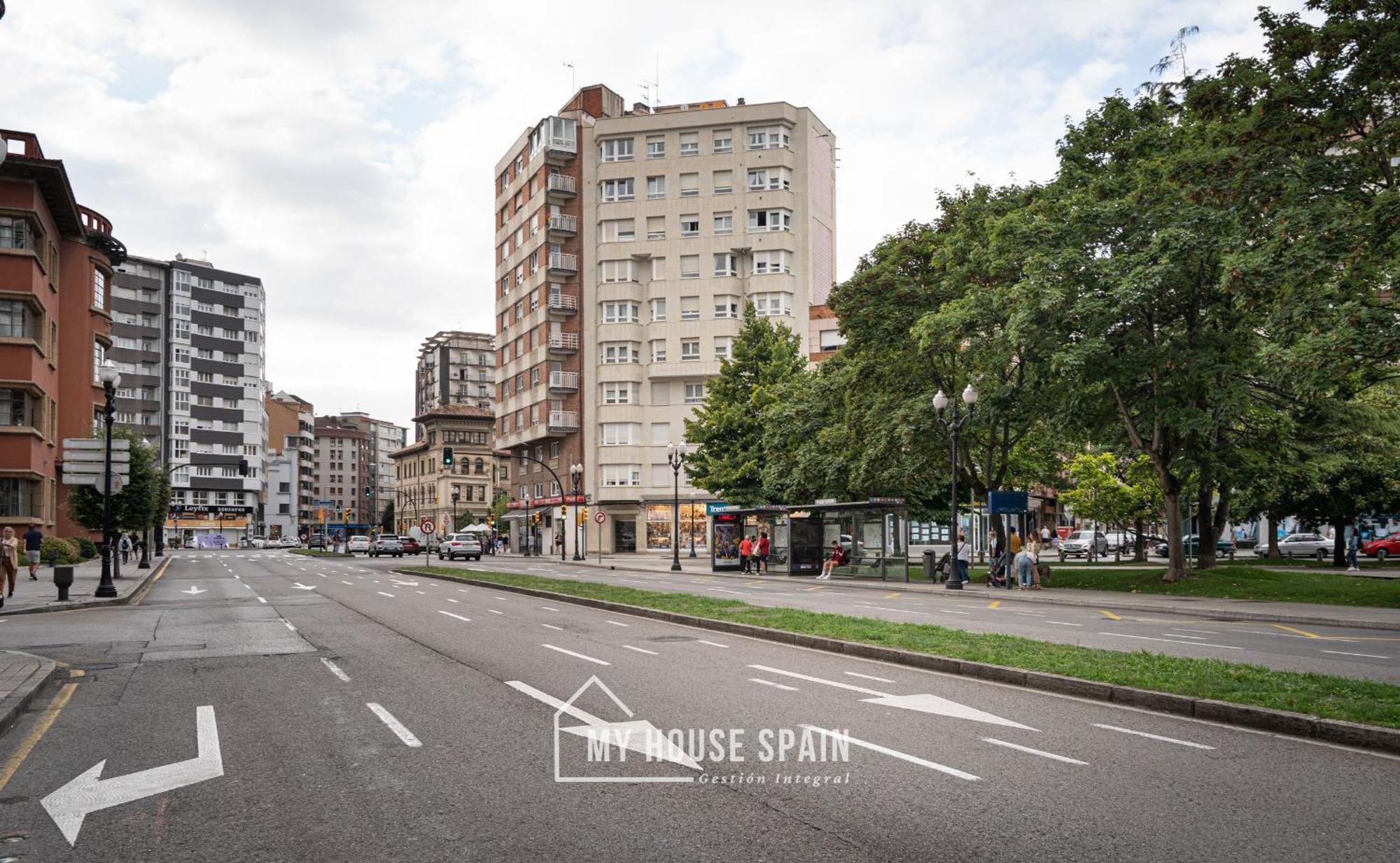 Myhousespain - Amplio Apartamento Con Vistas En Pleno Centro Gijón Extérieur photo