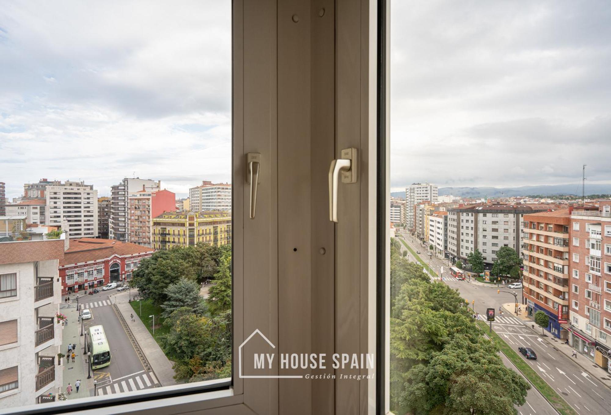 Myhousespain - Amplio Apartamento Con Vistas En Pleno Centro Gijón Extérieur photo